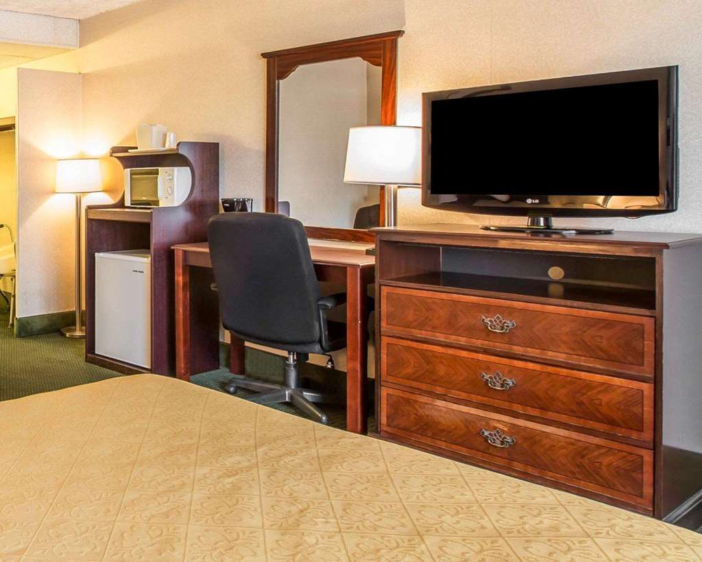Quality Inn South Валдоста Стая снимка